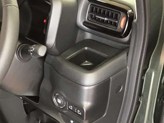 スズキ スペーシア ６６０ ギア ハイブリッド ＸＺ ４ＷＤ R6年 (北海道) 99