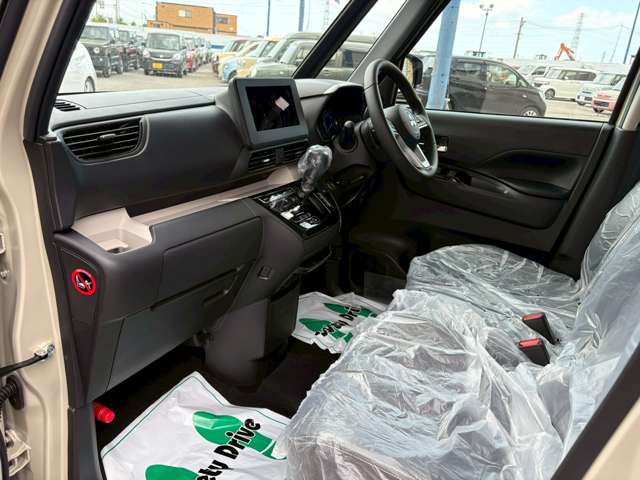 三菱 デリカ　ミニ ６６０ Ｔ プレミアム ４ＷＤ R7年 (北海道) 99