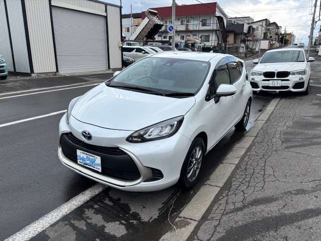 トヨタ アクア １．５ Ｇ Ｅ－ＦＯＵＲ ４ＷＤ R4年 (北海道) 99