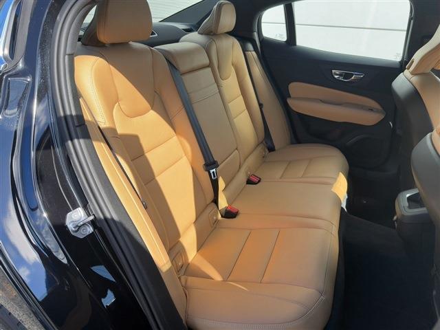 ボルボ Ｓ６０ Ｔ４　モメンタム R2年 (東北) 99