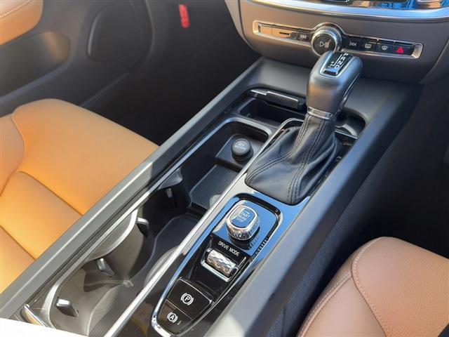 ボルボ Ｓ６０ Ｔ４　モメンタム R2年 (東北) 99