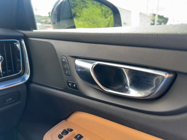 ボルボ Ｓ６０ Ｔ４　モメンタム R2年 (東北) 99