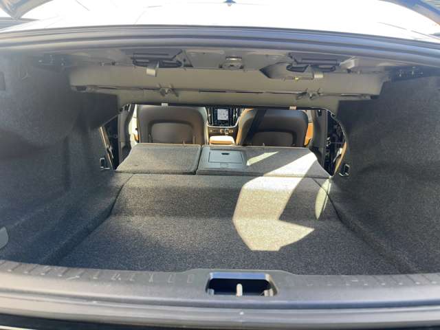 ボルボ Ｓ６０ Ｔ４　モメンタム R2年 (東北) 99