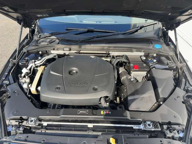 ボルボ Ｓ６０ Ｔ４　モメンタム R2年 (東北) 99