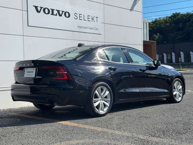 ボルボ Ｓ６０ Ｔ４　モメンタム R2年 (東北) 99