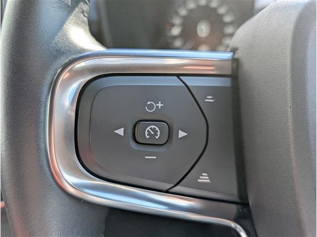 ボルボ ＸＣ４０ Ｔ４ ＡＷＤ インスクリプション ４ＷＤ R1年 (東北) 99