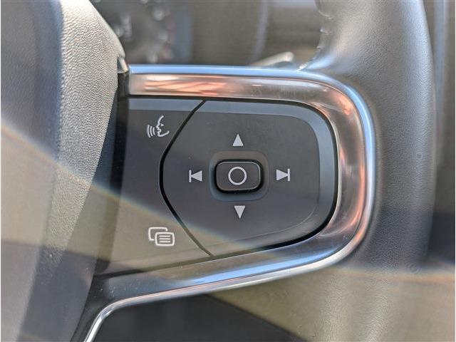 ボルボ ＸＣ４０ Ｔ４ ＡＷＤ インスクリプション ４ＷＤ R1年 (東北) 99