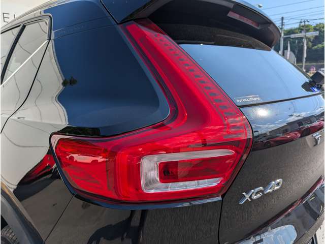 ボルボ ＸＣ４０ Ｔ４ ＡＷＤ インスクリプション ４ＷＤ R1年 (東北) 99