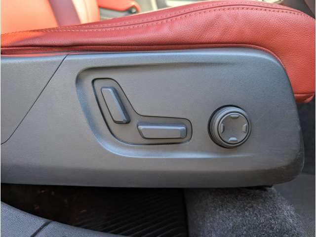 ボルボ ＸＣ４０ Ｔ４ ＡＷＤ インスクリプション ４ＷＤ R1年 (東北) 99