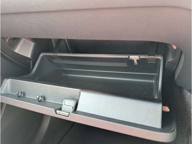 ボルボ ＸＣ４０ Ｔ４ ＡＷＤ インスクリプション ４ＷＤ R1年 (東北) 99