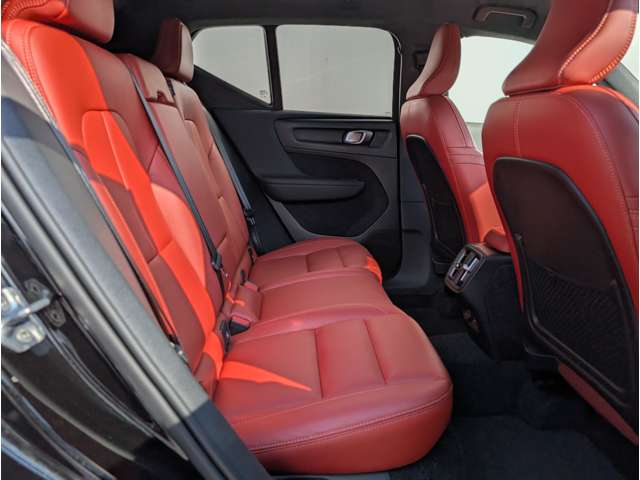 ボルボ ＸＣ４０ Ｔ４ ＡＷＤ インスクリプション ４ＷＤ R1年 (東北) 99