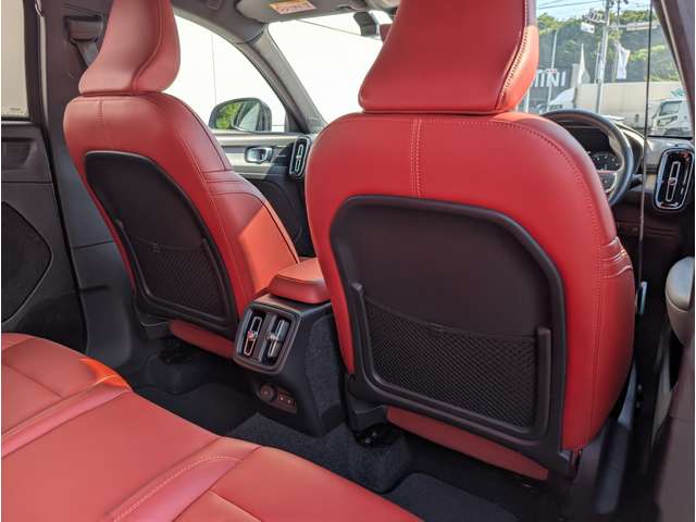 ボルボ ＸＣ４０ Ｔ４ ＡＷＤ インスクリプション ４ＷＤ R1年 (東北) 99