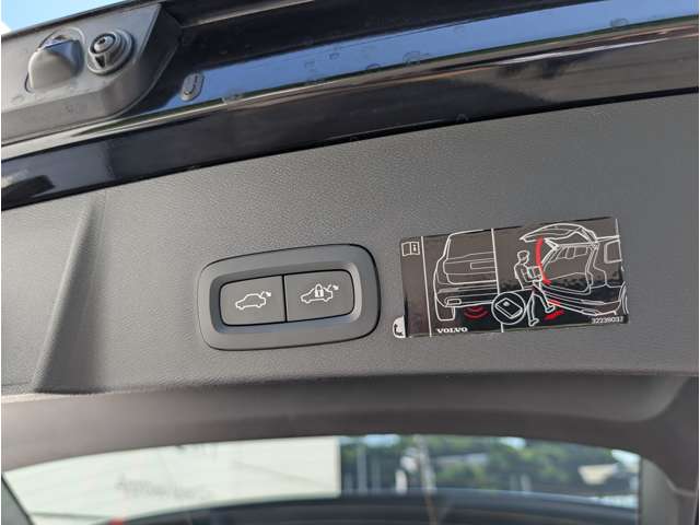 ボルボ ＸＣ４０ Ｔ４ ＡＷＤ インスクリプション ４ＷＤ R1年 (東北) 99