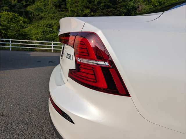 ボルボ Ｓ６０ Ｔ５　インスクリプション R2年 (東北) 99