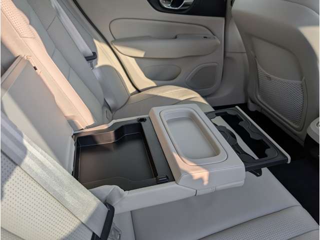 ボルボ Ｓ６０ Ｔ５　インスクリプション R2年 (東北) 99