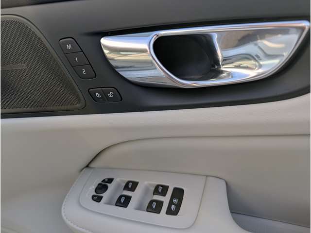 ボルボ Ｓ６０ Ｔ５　インスクリプション R2年 (東北) 99