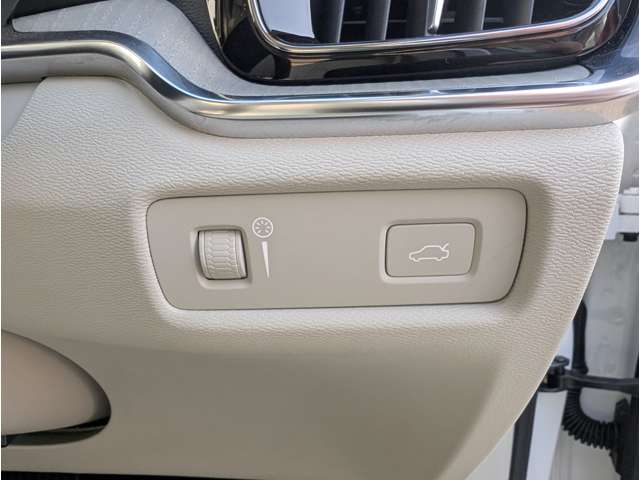 ボルボ Ｓ６０ Ｔ５　インスクリプション R2年 (東北) 99