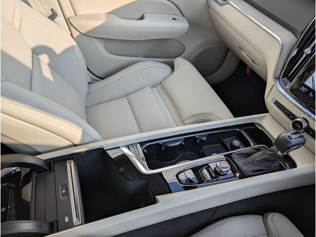 ボルボ Ｓ６０ Ｔ５　インスクリプション R2年 (東北) 99