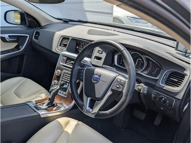 ボルボ Ｖ６０クロスカントリー Ｔ５ ＡＷＤ クラシック ４ＷＤ H30年 (東北) 99