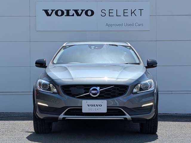 ボルボ Ｖ６０クロスカントリー Ｔ５ ＡＷＤ クラシック ４ＷＤ H30年 (東北) 99