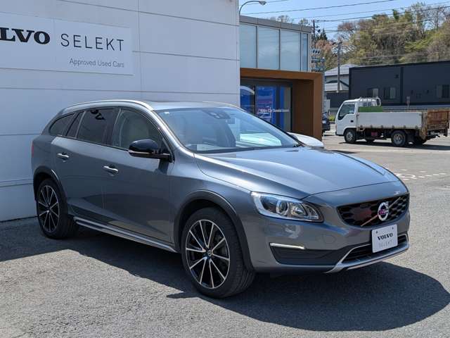 ボルボ Ｖ６０クロスカントリー Ｔ５ ＡＷＤ クラシック ４ＷＤ H30年 (東北) 99