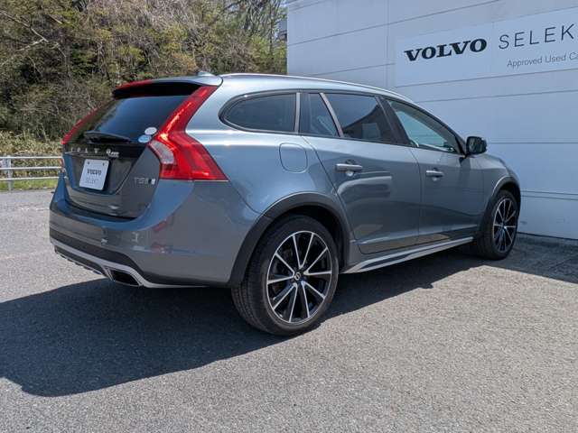 ボルボ Ｖ６０クロスカントリー Ｔ５ ＡＷＤ クラシック ４ＷＤ H30年 (東北) 99