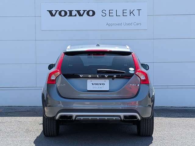 ボルボ Ｖ６０クロスカントリー Ｔ５ ＡＷＤ クラシック ４ＷＤ H30年 (東北) 99