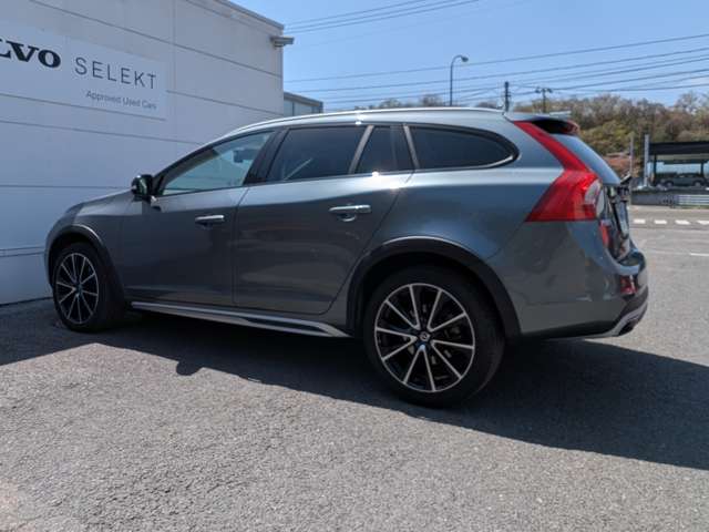 ボルボ Ｖ６０クロスカントリー Ｔ５ ＡＷＤ クラシック ４ＷＤ H30年 (東北) 99