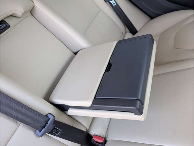 ボルボ Ｖ６０クロスカントリー Ｔ５ ＡＷＤ クラシック ４ＷＤ H30年 (東北) 99