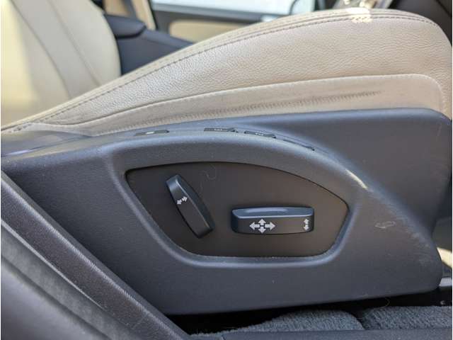 ボルボ Ｖ６０クロスカントリー Ｔ５ ＡＷＤ クラシック ４ＷＤ H30年 (東北) 99