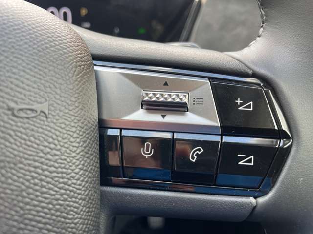 シトロエン ＤＳ４ エトワール ブルーＨＤＩ ディーゼルターボ R7年 (東北) 99