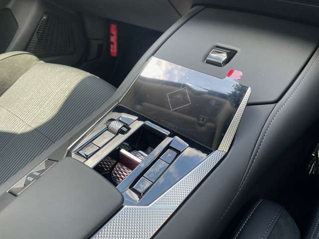 シトロエン ＤＳ４ エトワール ブルーＨＤＩ ディーゼルターボ R7年 (東北) 99