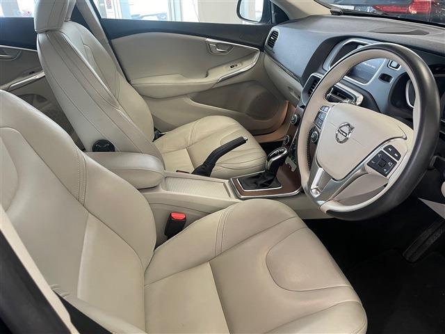 ボルボ Ｖ４０ Ｔ３　インスクリプション H30年 (東北) 99