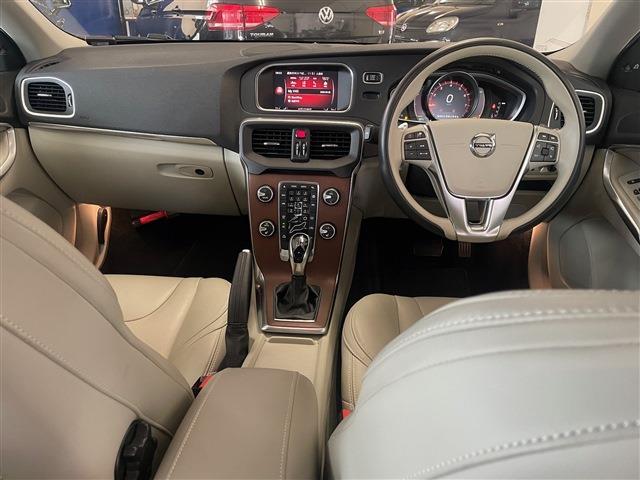 ボルボ Ｖ４０ Ｔ３　インスクリプション H30年 (東北) 99