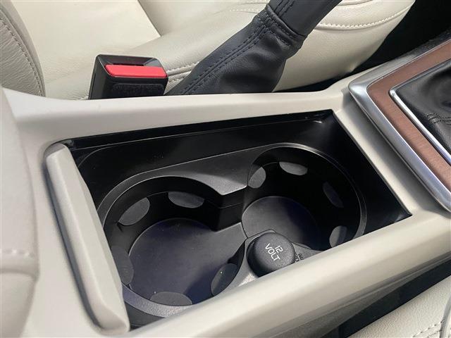 ボルボ Ｖ４０ Ｔ３　インスクリプション H30年 (東北) 99