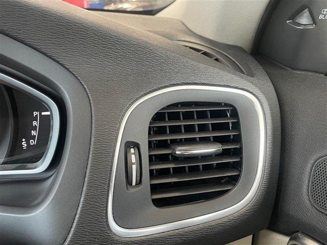 ボルボ Ｖ４０ Ｔ３　インスクリプション H30年 (東北) 99