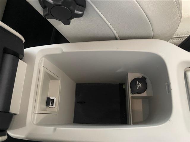 ボルボ Ｖ４０ Ｔ３　インスクリプション H30年 (東北) 99