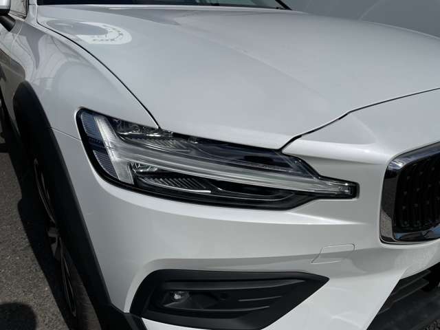 ボルボ Ｖ６０クロスカントリー ウルトラ Ｂ５ ＡＷＤ ４ＷＤ R7年 (東北) 99