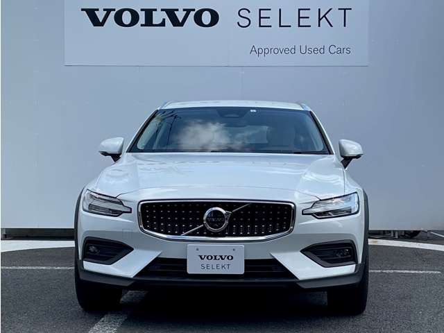 ボルボ Ｖ６０クロスカントリー ウルトラ Ｂ５ ＡＷＤ ４ＷＤ R7年 (東北) 99