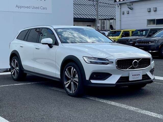 ボルボ Ｖ６０クロスカントリー ウルトラ Ｂ５ ＡＷＤ ４ＷＤ R7年 (東北) 99