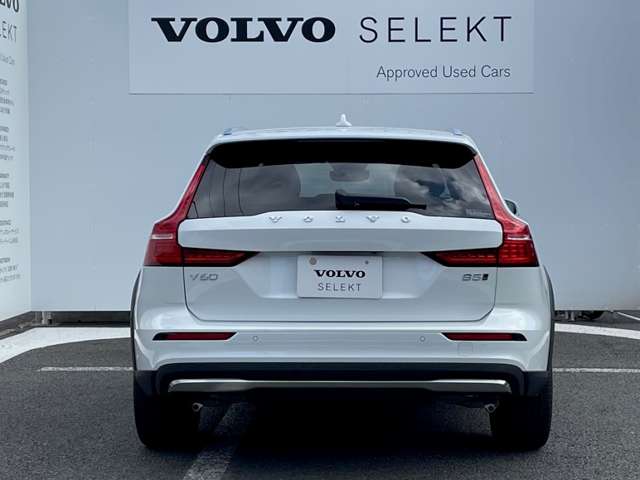 ボルボ Ｖ６０クロスカントリー ウルトラ Ｂ５ ＡＷＤ ４ＷＤ R7年 (東北) 99