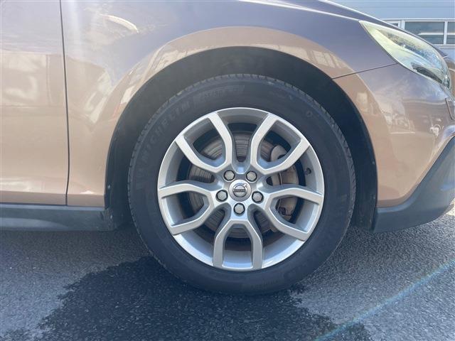 ボルボ Ｖ４０クロスカントリー Ｄ４ モメンタム ディーゼルターボ H28年 (東北) 99