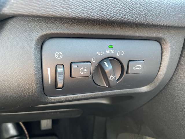 ボルボ Ｖ４０クロスカントリー Ｄ４ モメンタム ディーゼルターボ H28年 (東北) 99