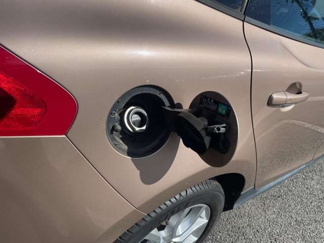 ボルボ Ｖ４０クロスカントリー Ｄ４ モメンタム ディーゼルターボ H28年 (東北) 99