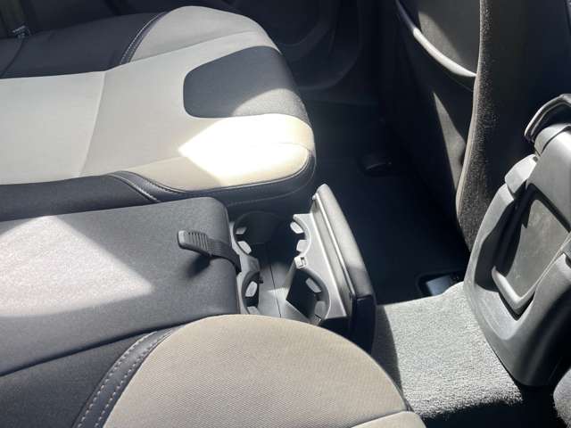 ボルボ Ｖ４０クロスカントリー Ｄ４ モメンタム ディーゼルターボ H28年 (東北) 99