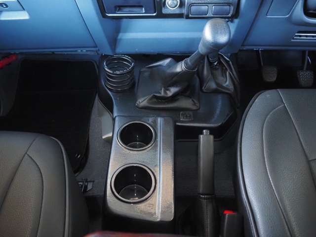 トヨタ ランドクルーザーピックアップ ４．０ ４ＷＤ H27年 (関東) 99