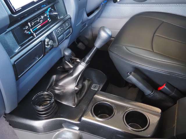 トヨタ ランドクルーザーピックアップ ４．０ ４ＷＤ H27年 (関東) 99