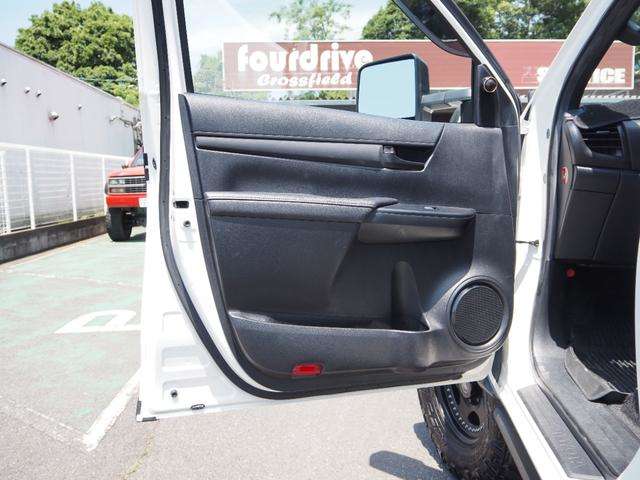 トヨタ ハイラックス ２．４ Ｘ ディーゼルターボ ４ＷＤ H30年 (関東) 99