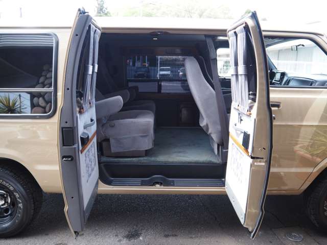 ダッジ ラムバン ロールーフコンバージョン H13年 (関東) 99