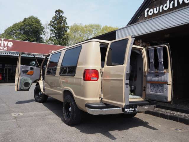 ダッジ ラムバン ロールーフコンバージョン H13年 (関東) 99